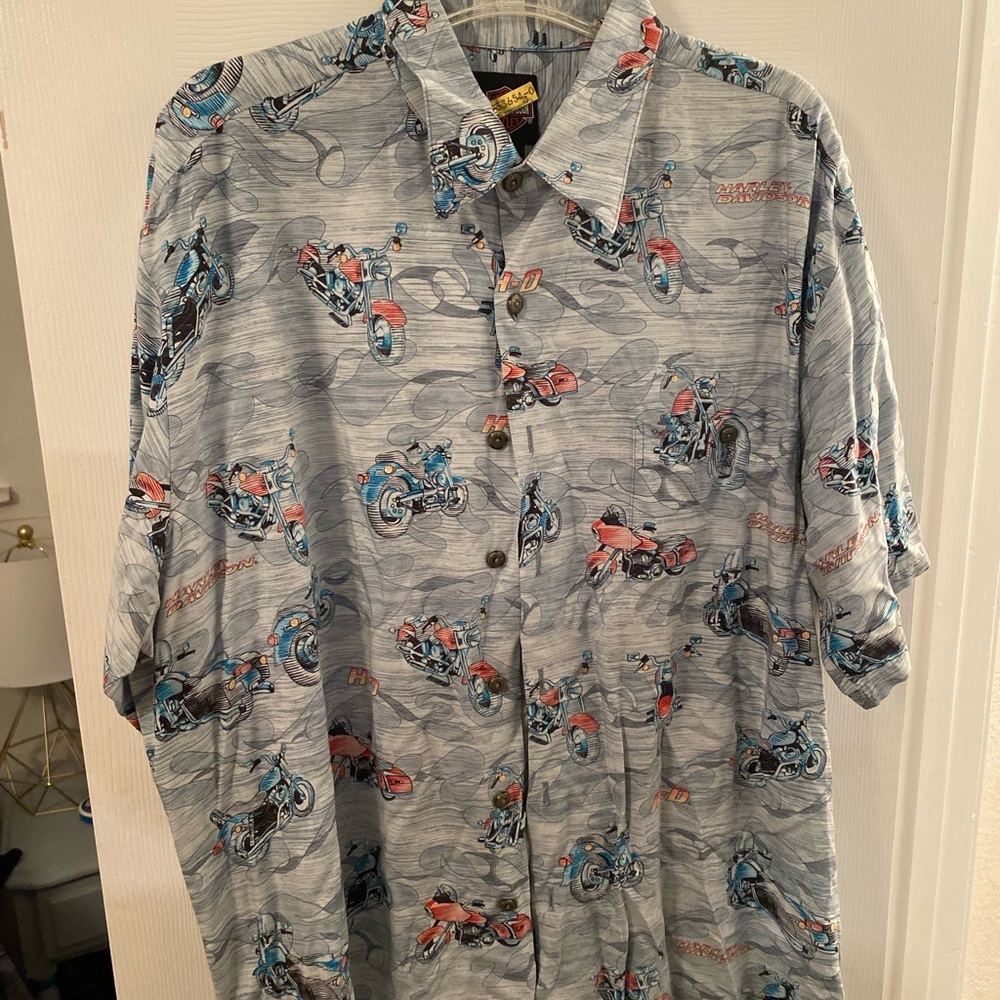 Silky Gray Short Sleeve Harley Davidson Button Down